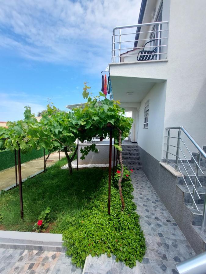 Apartments Marina Utjeha Exterior foto